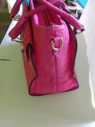 Cartera Bolso Carolina Herrera Color Fucsia.