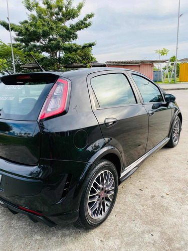 Imagem 4 de 15 de Fiat Punto 2014 1.8 16v Blackmotion Flex 5p