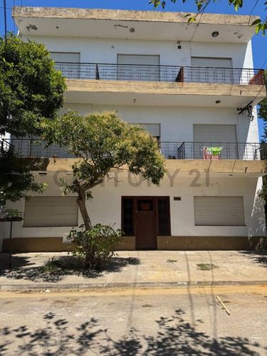 Departamento En Venta De 1 Dormitorio Cerca Del Mar San Clemente