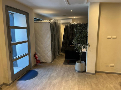 Local Comercial En Arriendo En Vitacura