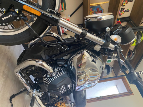 Moto Guzzi V7 Aniversario