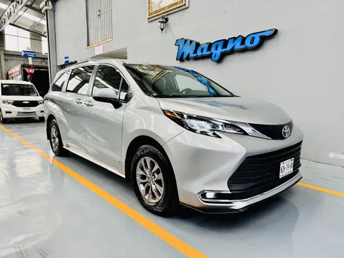 Toyota Sienna 3.5 Xle Piel At