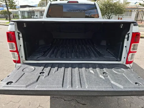 Ford Ranger 2.5 4x2 Gasolina Doble Cabina