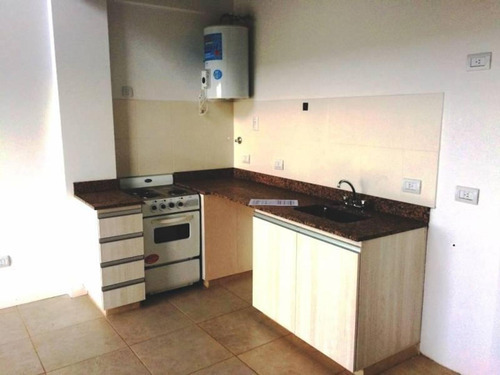 Imagen 6 de 18 de Departamento 2 Ambientes En Duplex Con Cochera. Ed. Facu I