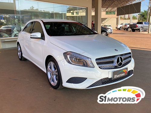 Imagem 3 de 14 de Mercedes Benz A 200 1.6 Turbo Branco 2015
