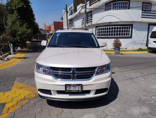 Dodge Journey 2.4 Se 7 Pasajeros At