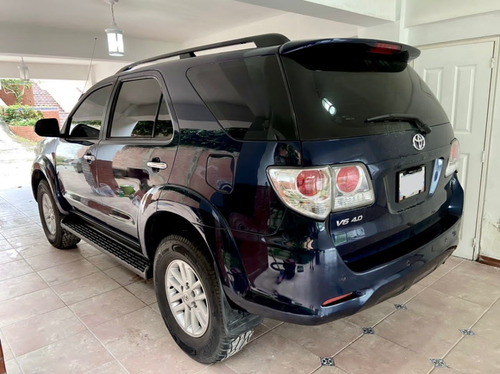 Imagen 11 de 15 de Toyota Fortuner