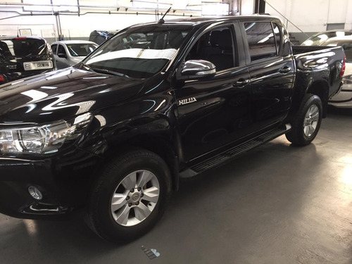 Toyota Hilux 2.8 Cd Srv Pack 177cv 4x2 2016