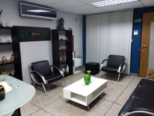 Imagen 3 de 17 de Leida Falcon Rentahouse Vende Edificon En La Candelaria Valencia 22-19154 Lf