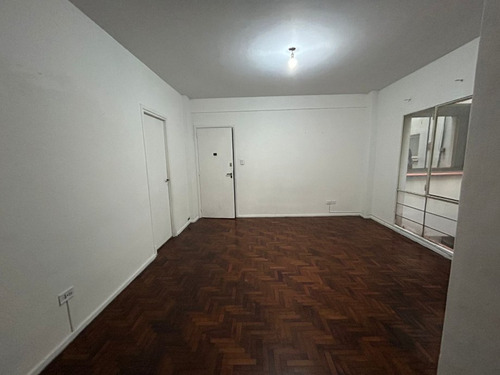 Departamento En Venta En Haedo Centro Norte 3 Ambientes Frente A La Estación De Haedo