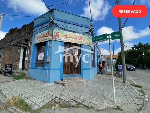 Reservado Local Comercial Menezes Nº850 Esq. Garibaldi, Pando.