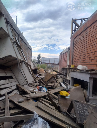 ¡terreno Urbanizado De 952 M A 1 Cuadra Del Metro Sta Rosa!