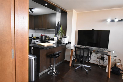 Departamento En Venta De 1 Dorm. En Las Condes