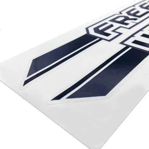 Imagem 4 de 6 de Par Emblema Freedom Fiat Strada 2019/2020 Adesivo Lateral