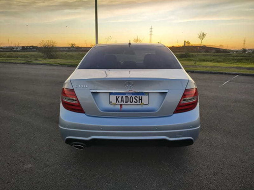Imagem 7 de 15 de Mercedes-benz C180 1.6 T Cgi Sport 2013