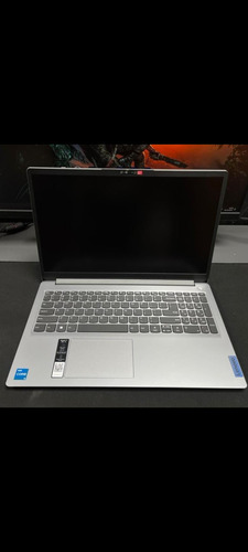 Lenovo Core I3 - 1215u 256gb Ssd, 8gb Ram,15.6 ,touchscreen