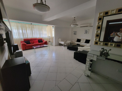 Foxpiantini.com - A307 | Apartamento De Lujo En Bellavista | Espacios Amplios Y Vistas Panorámicas