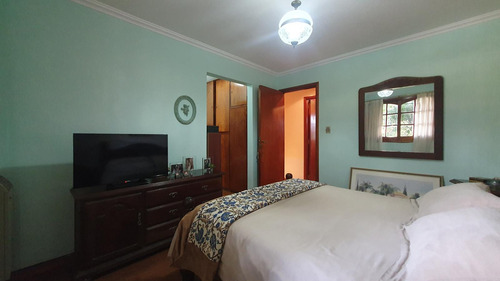 Venta - Chalet Cuatro Ambientes Con Garage Y Patio - Viamonte 4390