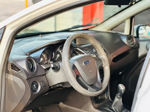 Ford Fiesta 1.6 S Sedan Mt