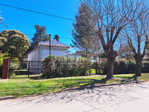 Hermosa Casa Restaurada Con Excelente Terreno (financiación)