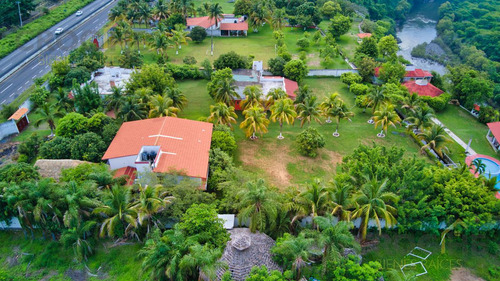 Casa Con Alberca Campestre En Chichicaxtle Ver, A 45 Mins De Xalapa Veracruz