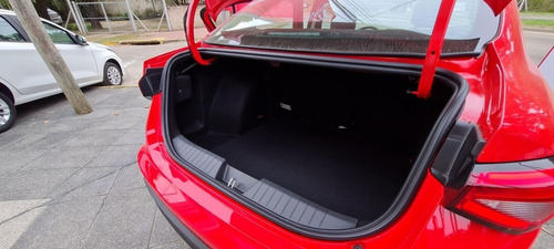 Imagen 11 de 15 de Fiat Cronos 1.8 Pack Style Mt5 Test Drive Nuevo Sin Rodar C