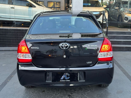 Toyota Etios X Sedan 1.5 Flex 16V 4p Mec.