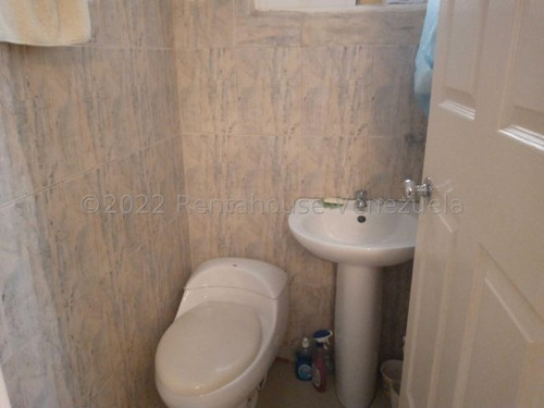 Imagen 7 de 9 de En Venta Lindo Y Comodo Townhouse Amoblado En Puerta Maraven Punto Fijo Falcon. Cod Flex 23-2602