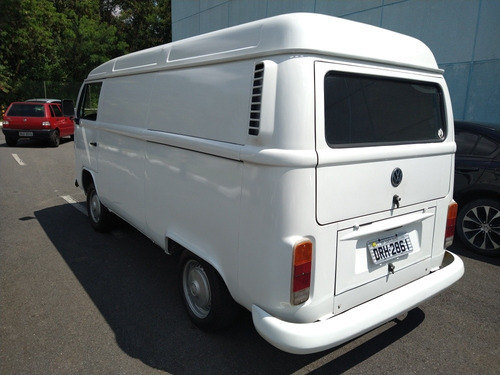 Volkswagen Kombi 1.6 3p Gasolina 2005