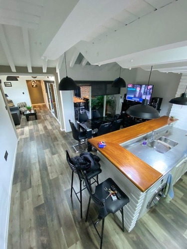 Imagen 10 de 14 de Departamento En Venta En Remedios De Escalada Oeste