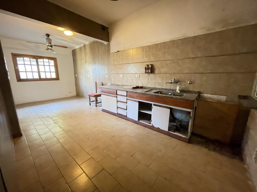 Imagen 5 de 8 de Casa - Castelar Norte