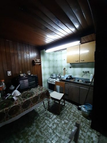 Imagen 12 de 14 de Casa A Refaccionar En Venta - Castelar Norte