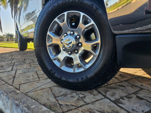 RAM 2500 6.7 I6 TURBO DIESEL LARAMIE CD 4X4 AUTOMÁTICO