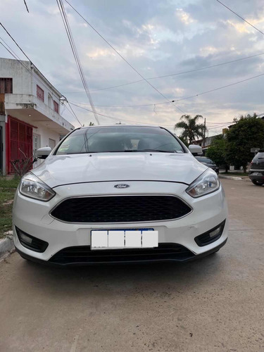 Ford Focus III 1.6 Sedan S