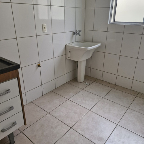 Apartamento Ótimo Investimento, Preço Direto Com O Proprietário. Imóvel Ideal Para Família, E Estudantes Que Residem Na Região E Os Pais Fazerem Um Investimento Para Os Filhos Ficarem Em Segurança.