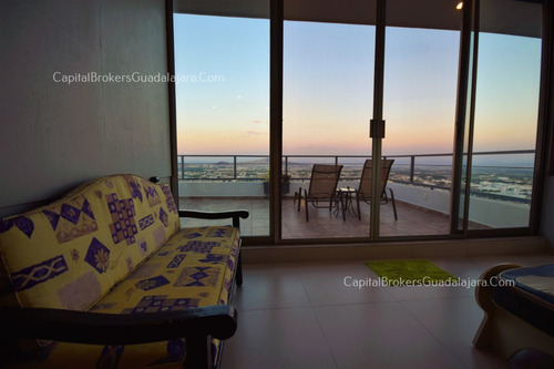 Casa De Lujo Con Vistas Panorámicas El Palomar Zona Sur