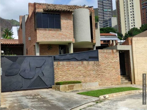 Imagen 1 de 12 de En Venta Casa El Parral.