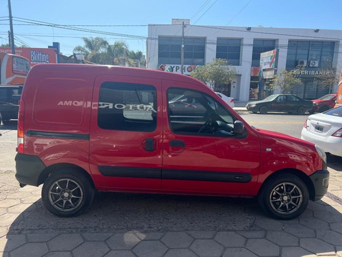 Imagen 4 de 11 de Renault Kangoo 2015 1.6 Furgon Ph3 Confort 5as