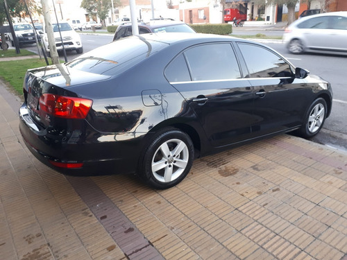 Imagen 5 de 12 de Volkswagen Vento 2.5 2014