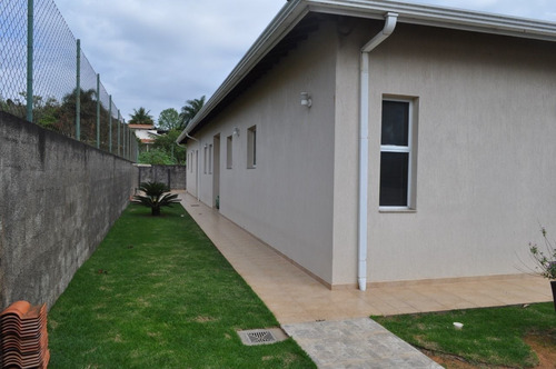 Chacara Residencial Em Vinhedo - Sp, Caixa Dagua - 0003496