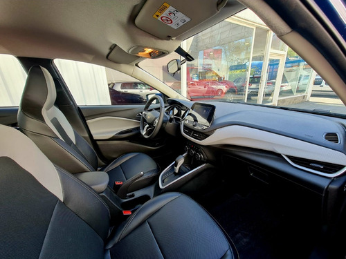 Imagen 16 de 24 de Nuevo Chevrolet Onix Premier 2023 Automatico 1.0t 0km Smart6