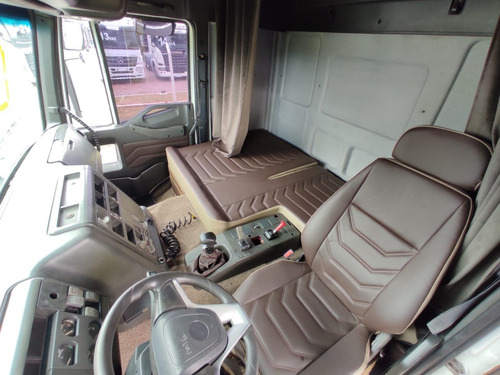 Imagem 9 de 15 de Iveco Eurotech 6x2 Trucado Ano 2005 Interna Personalizada