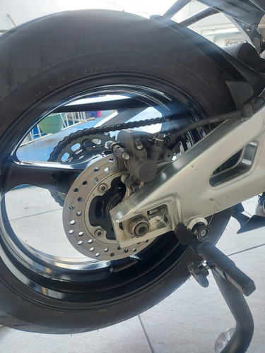 Imagem 2 de 10 de Honda 600rr