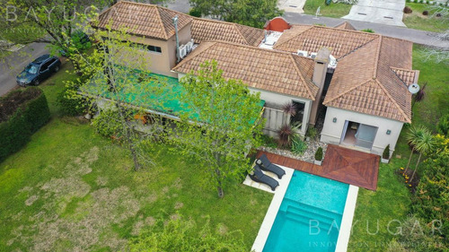 Imagen 6 de 30 de Oportunidad Venta - Importante Casa En Sausalito - Bayugar Negocios Inmobiliarios