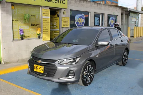 Chevrolet Onix 1.0T Premier Sedan At