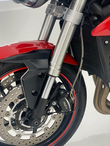 Imagem 5 de 11 de Triumph Street Triple 2018