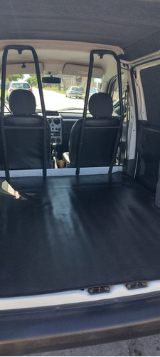 Imagen 9 de 16 de Peugeot Partner 2020 1.6 Hdi Furgon Confort 92