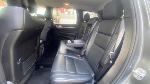 Imagen 11 de 13 de Jeep Grand Cherokee 2012 Laredo V6 4x2 At