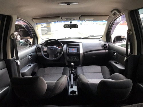 Nissan Livina 1.6 S Manual 2013