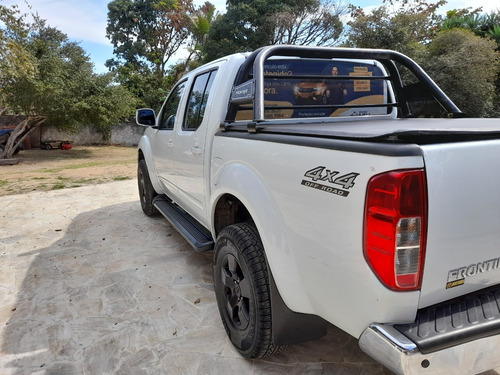 Imagem 5 de 12 de Nissan Frontier 2.5 S Cab. Dupla 4x4 4p